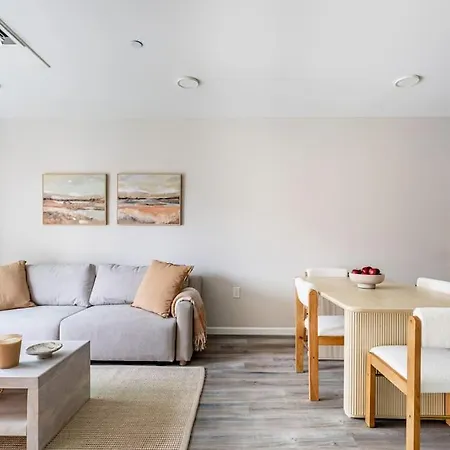Stylish Yale Wooster Square Downtown Laundry Apartment